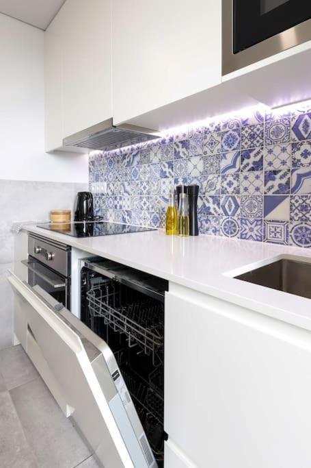 Lisbon Central Apartment With Balcony Екстериор снимка